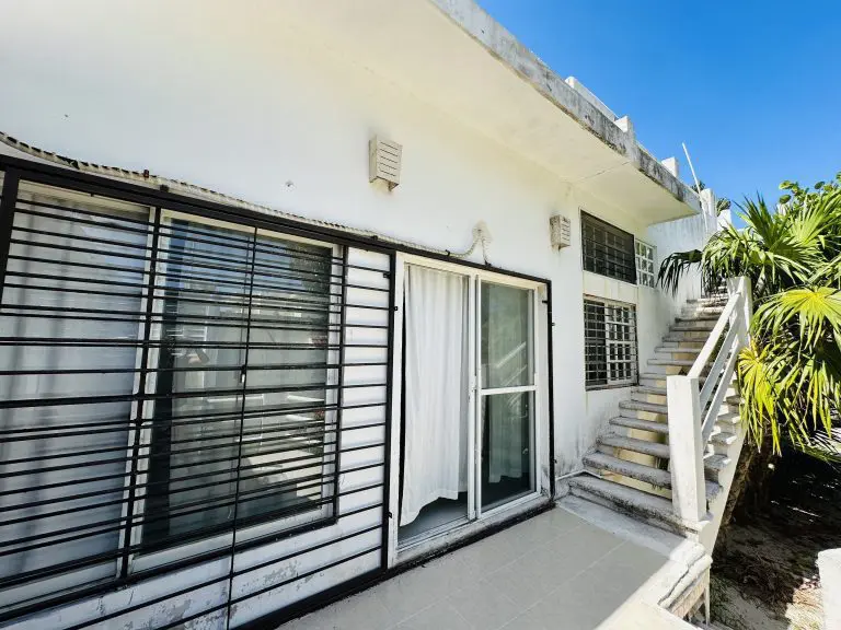 Casa en Venta a Una Cuadra de la Playa de Chuburná
